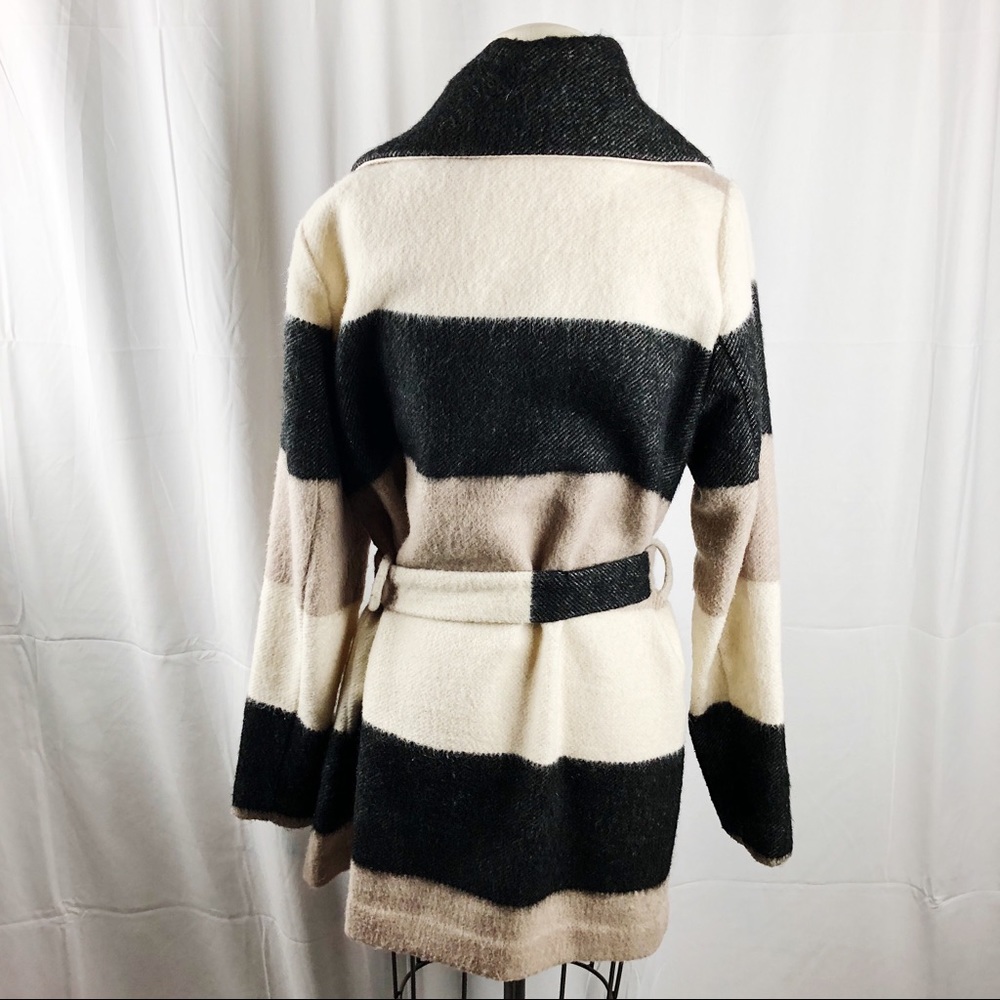 🌟HP🌟 H&M Divided Colorblock Wrap Coat - Picture 3 of 8